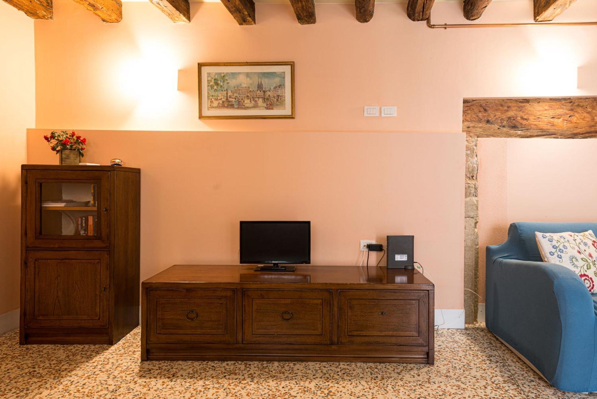 Lovely Flat With Canal View Near Rialto Bridge Venezia